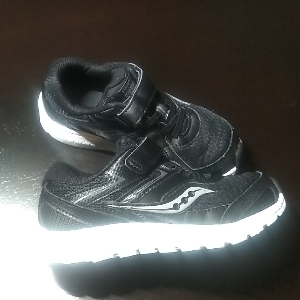 Saucony Cohesion Size 1M